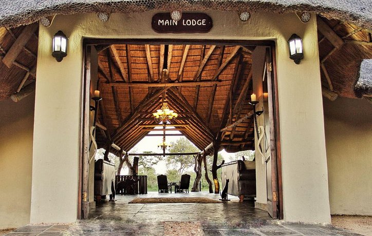 Kambaku Safari Lodge